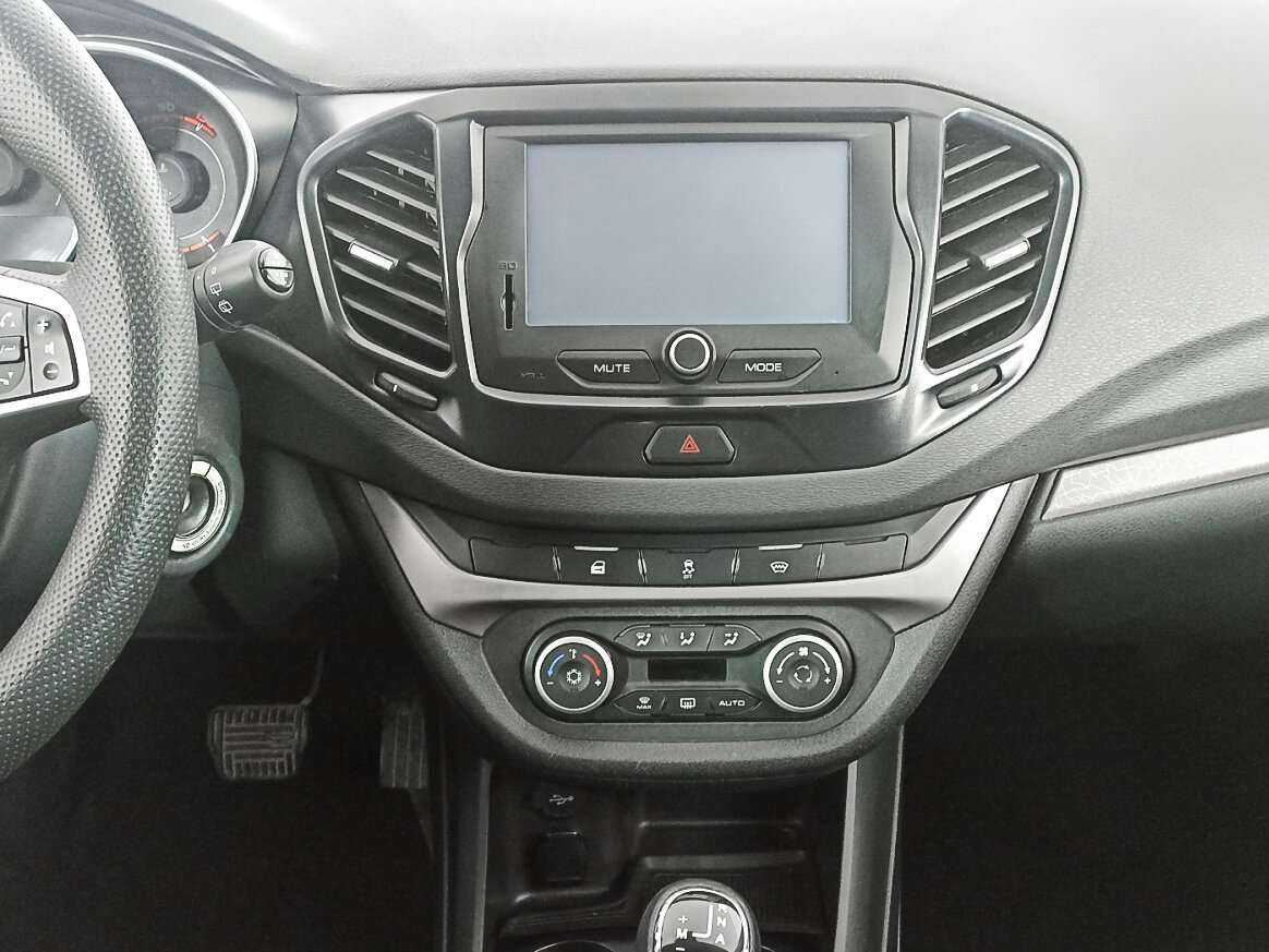 Lada (ВАЗ) Vesta SW, 2017 - Фото №12