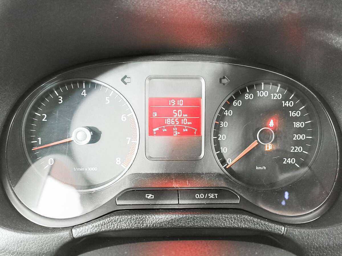 Volkswagen Polo, 2013 - Фото №9