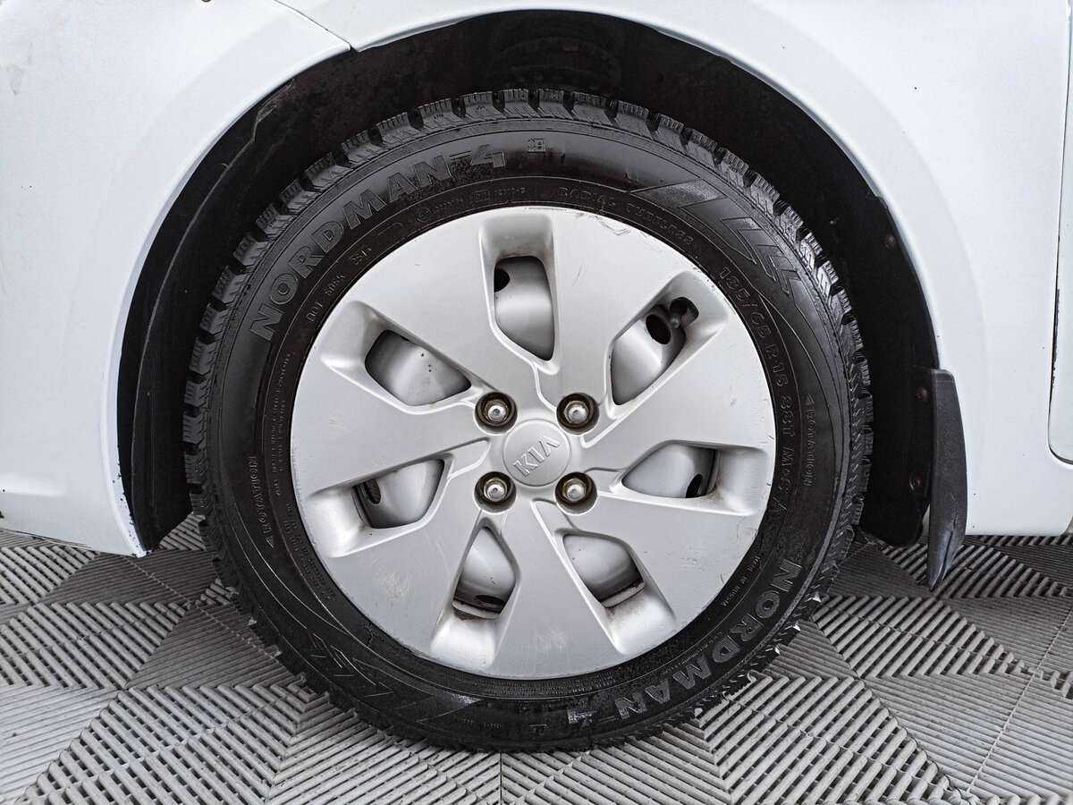 Kia Rio 5-speed, 2014 - Фото №17