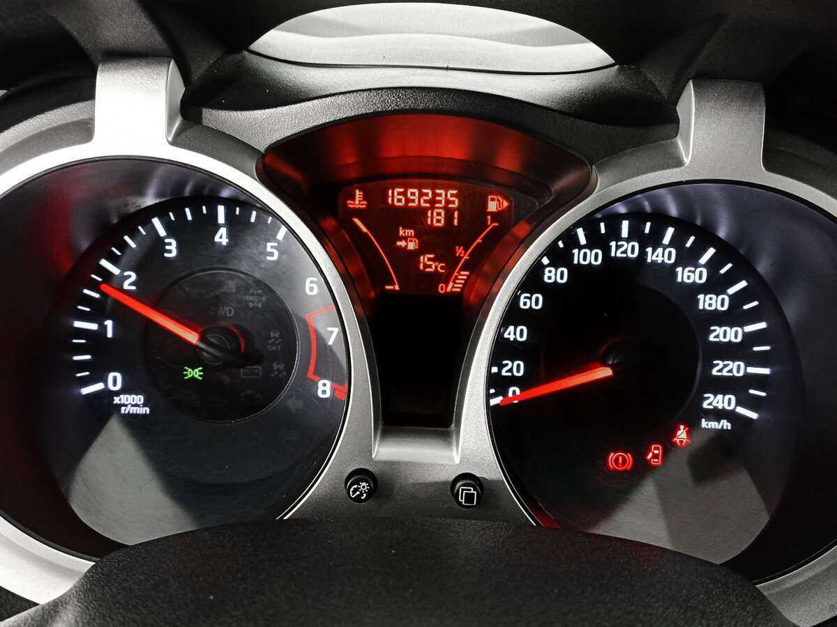 Nissan Juke, 2012 - Фото №12