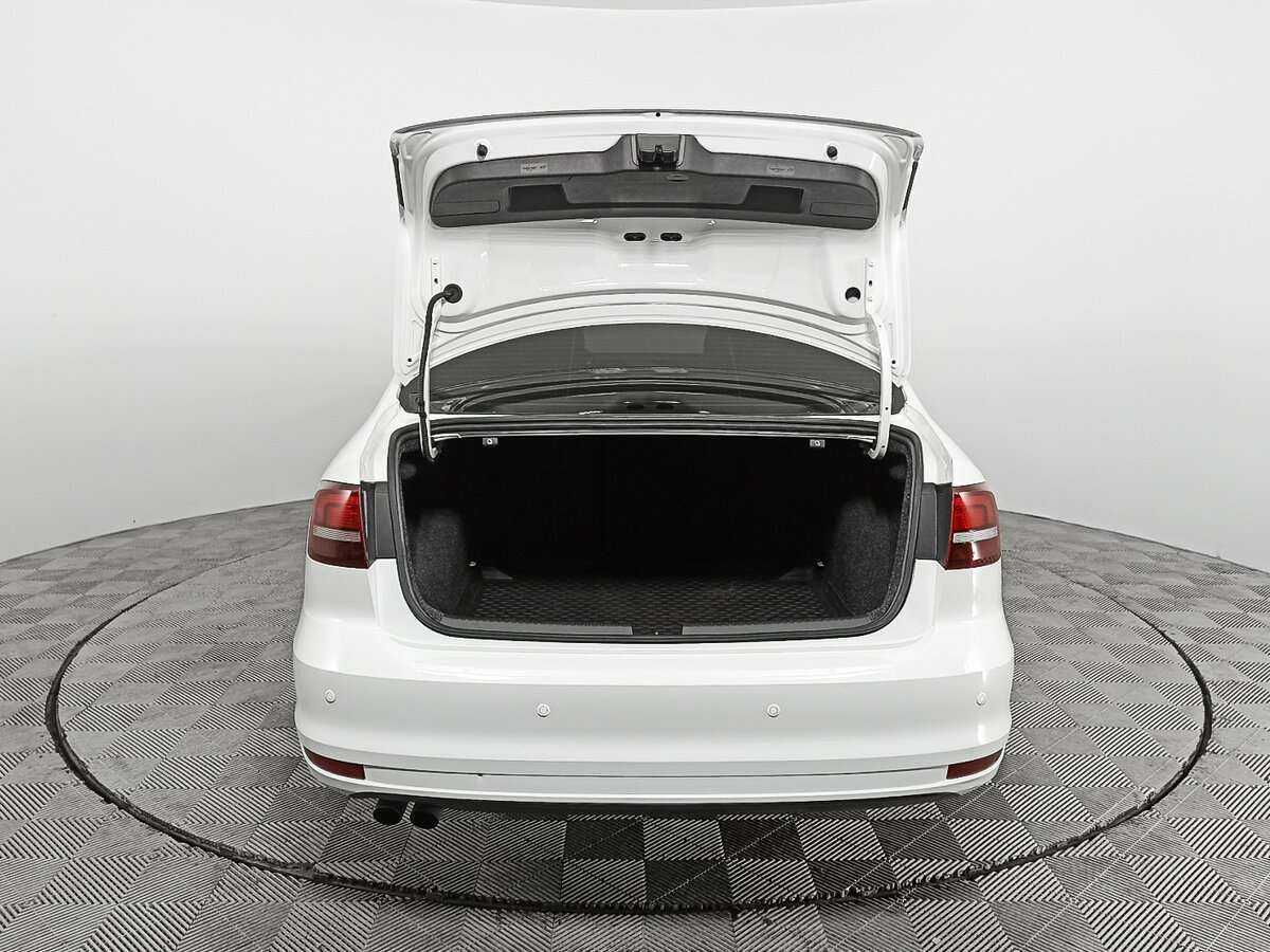 Volkswagen Jetta, 2016 - Фото №9