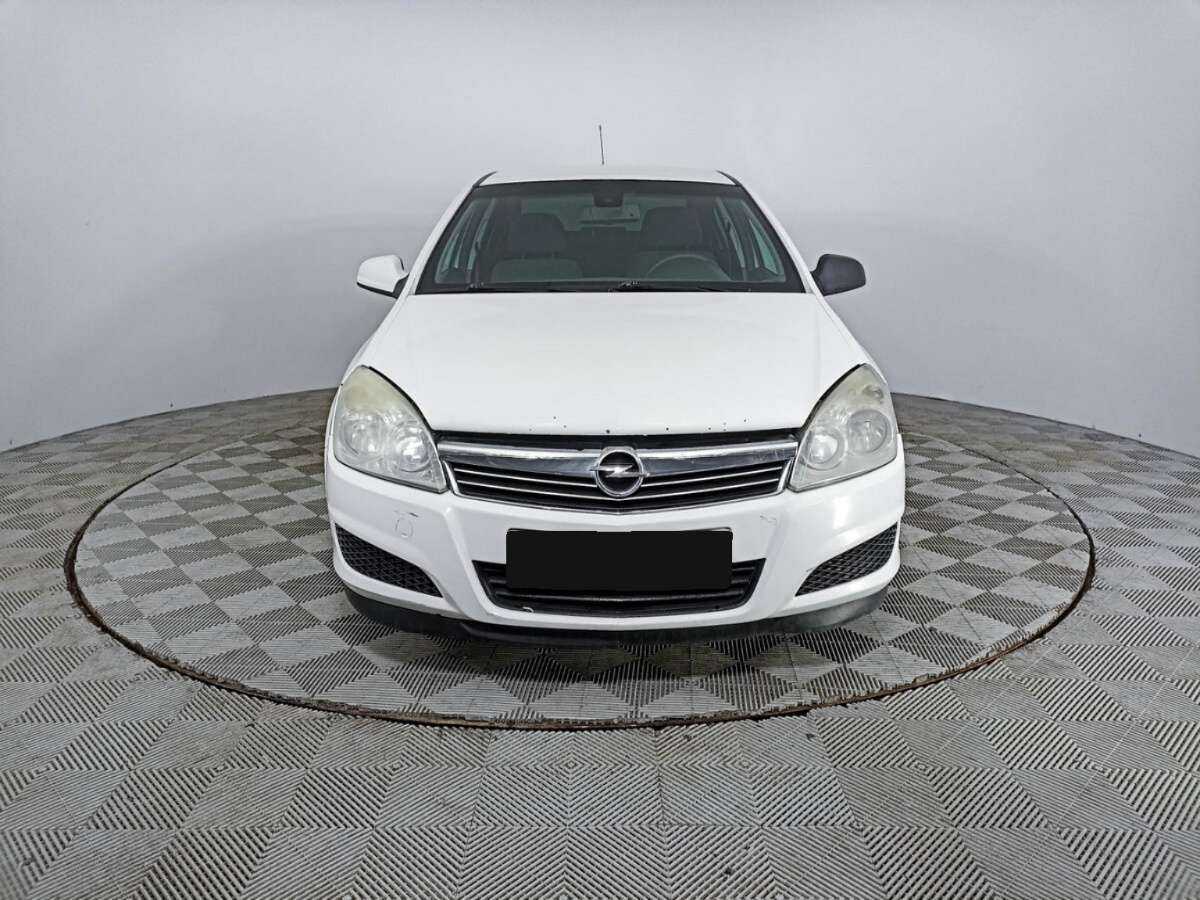 Opel Astra, 2013 - Фото №1