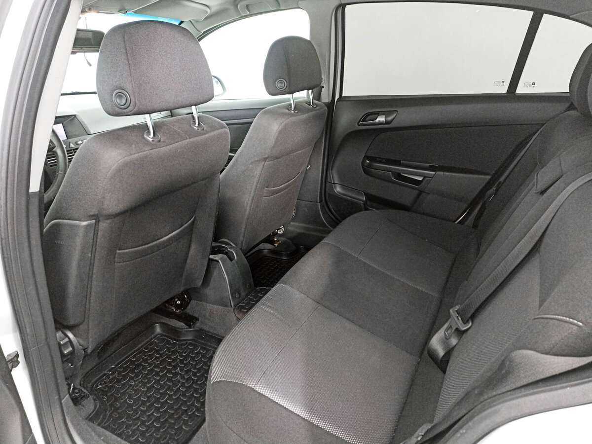 Opel Astra, 2013 - Фото №9