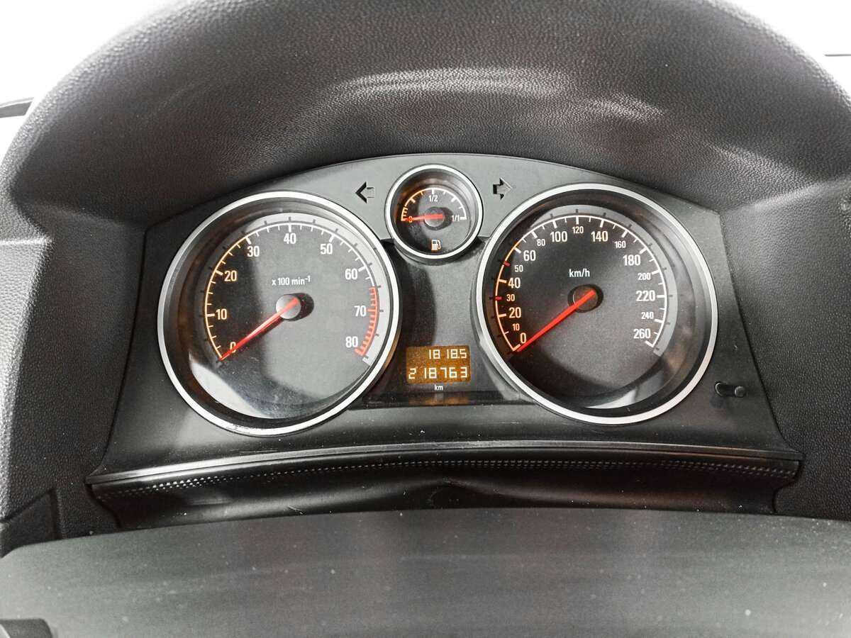 Opel Astra, 2013 - Фото №10