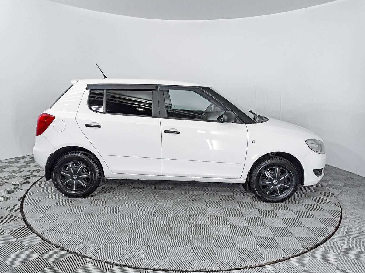 Skoda Fabia, 2012 - Фото №3