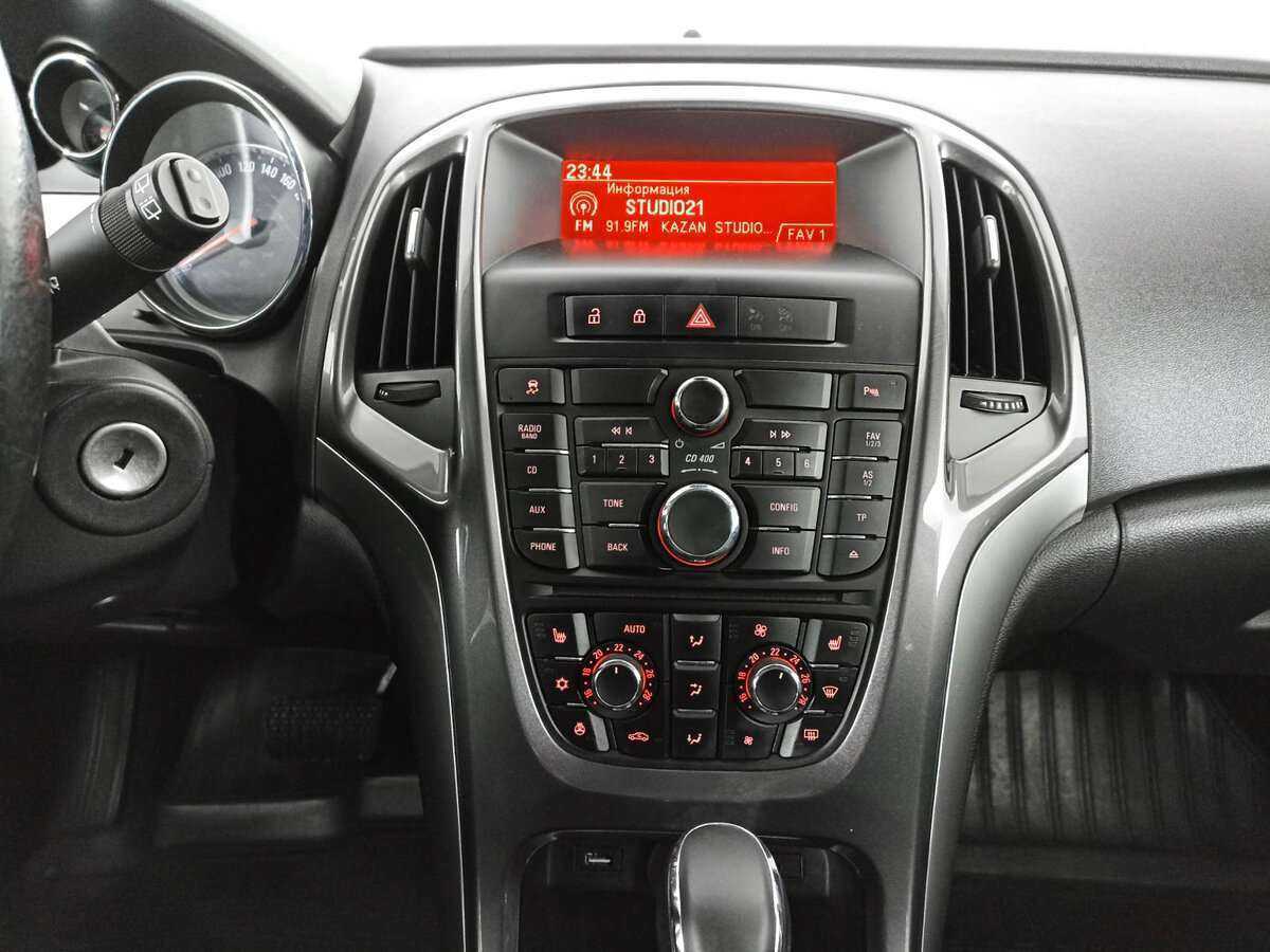 Opel Astra, 2012 - Фото №12