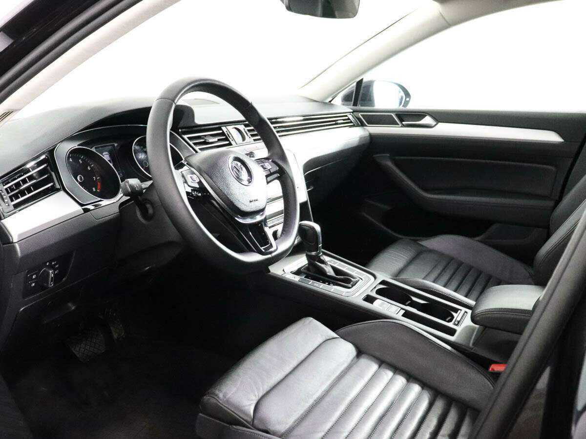 Volkswagen Passat, 2017 - Фото №7