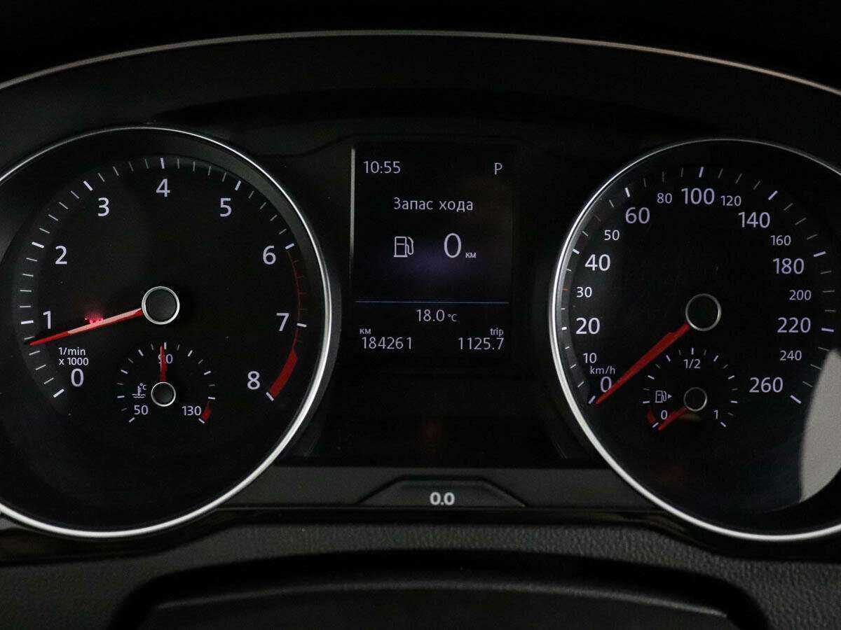 Volkswagen Passat, 2017 - Фото №9