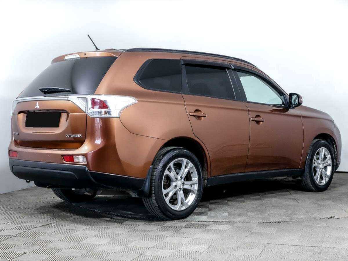 Mitsubishi Outlander, 2012 - Фото №3