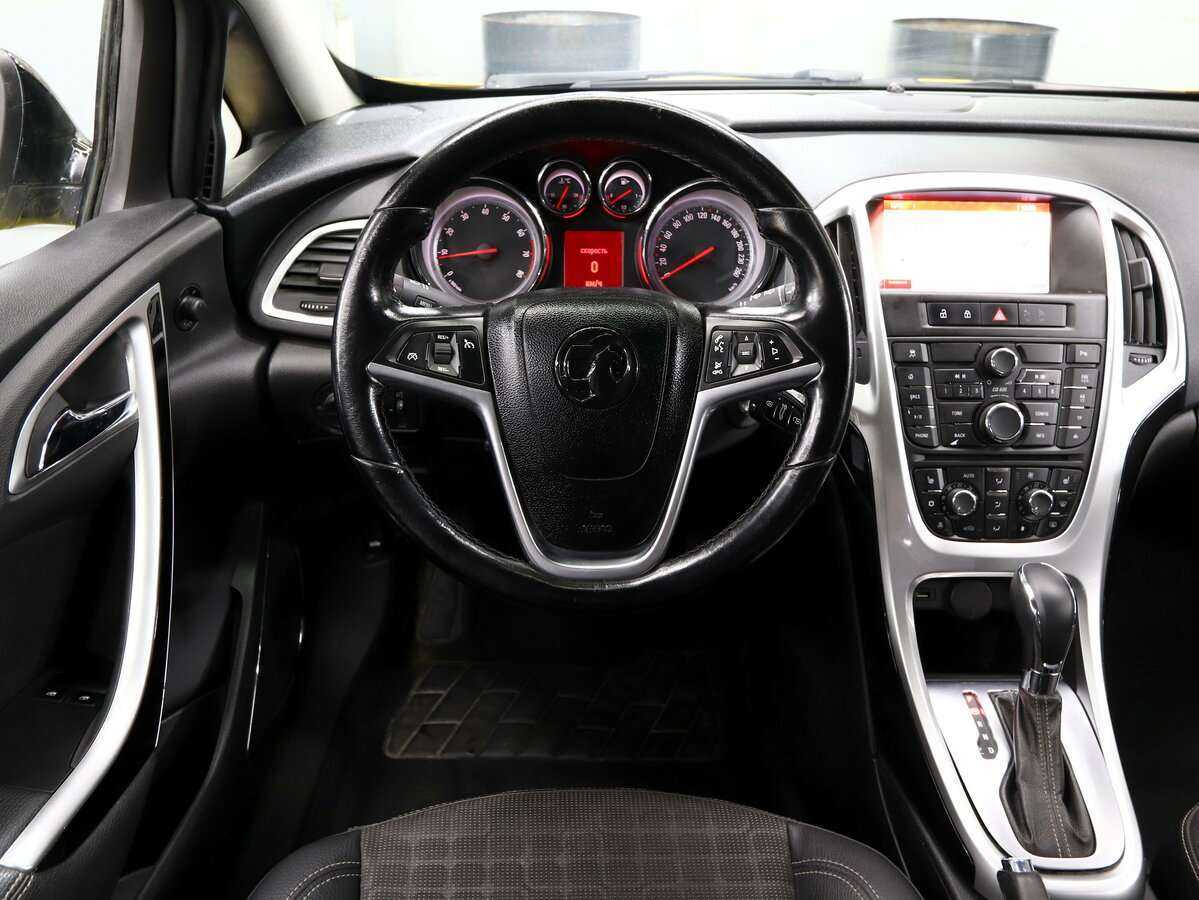 Opel Astra GTC, 2014 - Фото №11