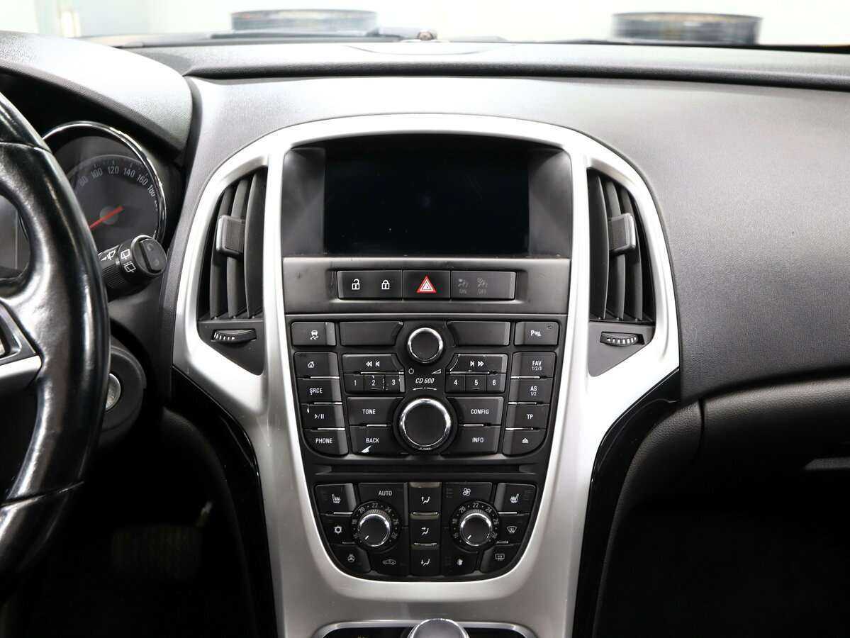 Opel Astra GTC, 2014 - Фото №17