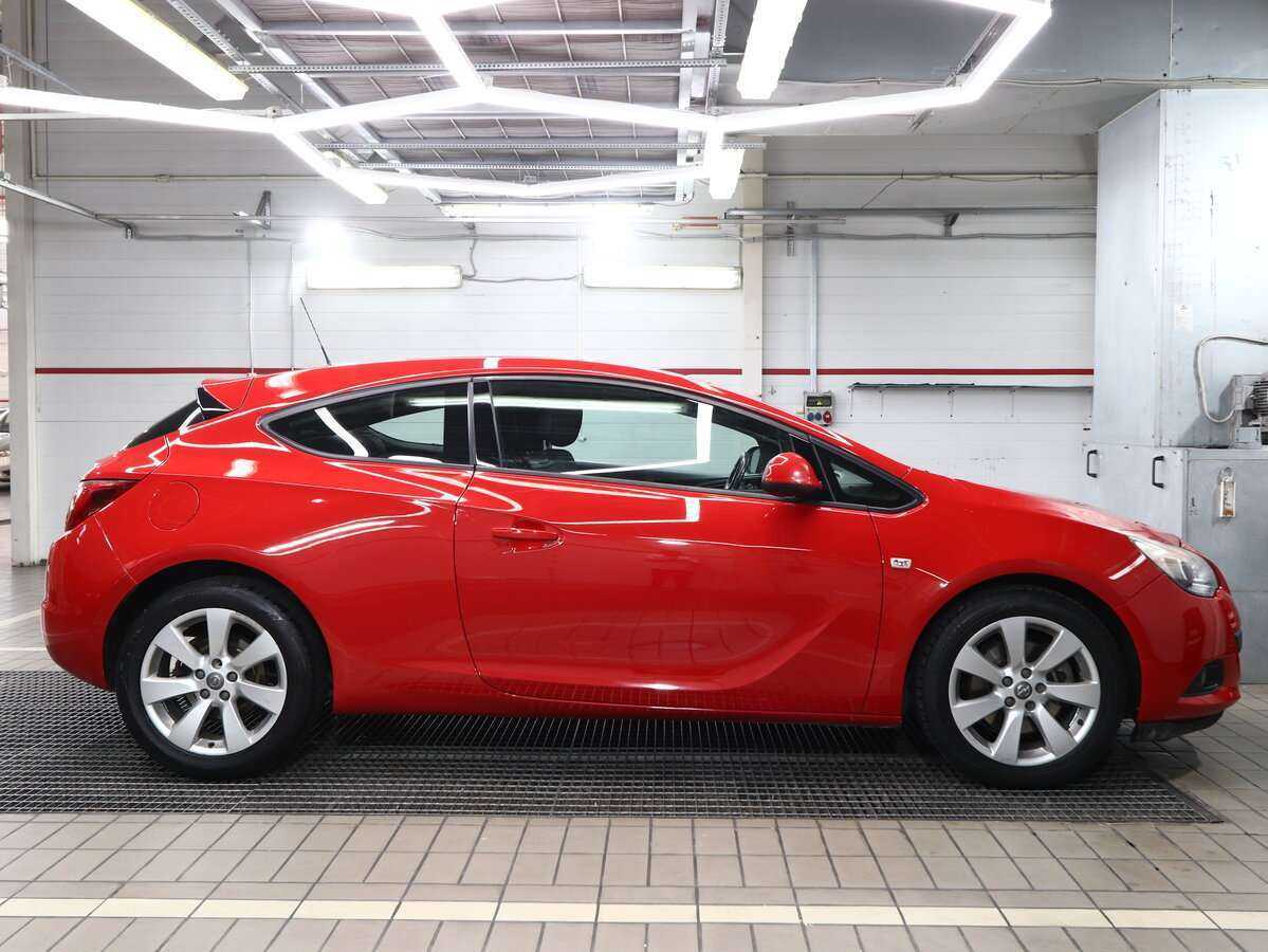 Opel Astra GTC, 2012 - Фото №9