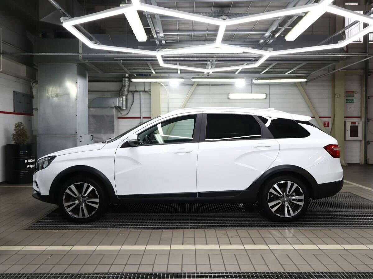 Lada (ВАЗ) Vesta SW, 2018 - Фото №4