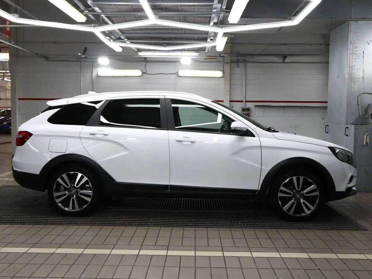 Lada (ВАЗ) Vesta SW, 2018 - Фото №5