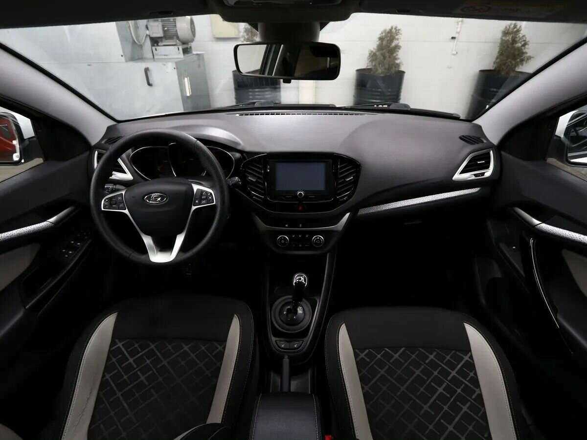 Lada (ВАЗ) Vesta SW, 2018 - Фото №9