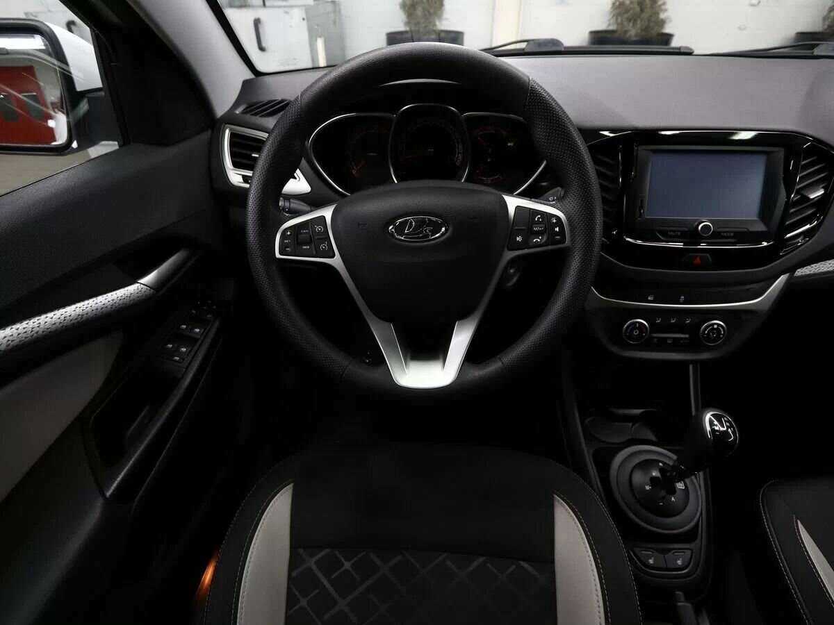 Lada (ВАЗ) Vesta SW, 2018 - Фото №10