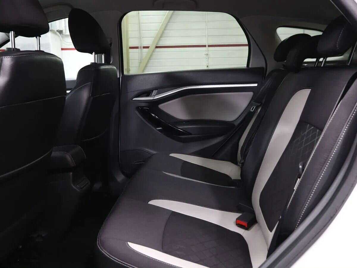 Lada (ВАЗ) Vesta SW, 2018 - Фото №15