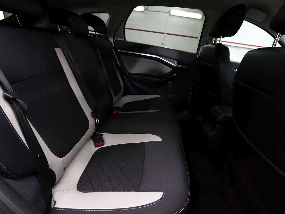 Lada (ВАЗ) Vesta SW, 2018 - Фото №16