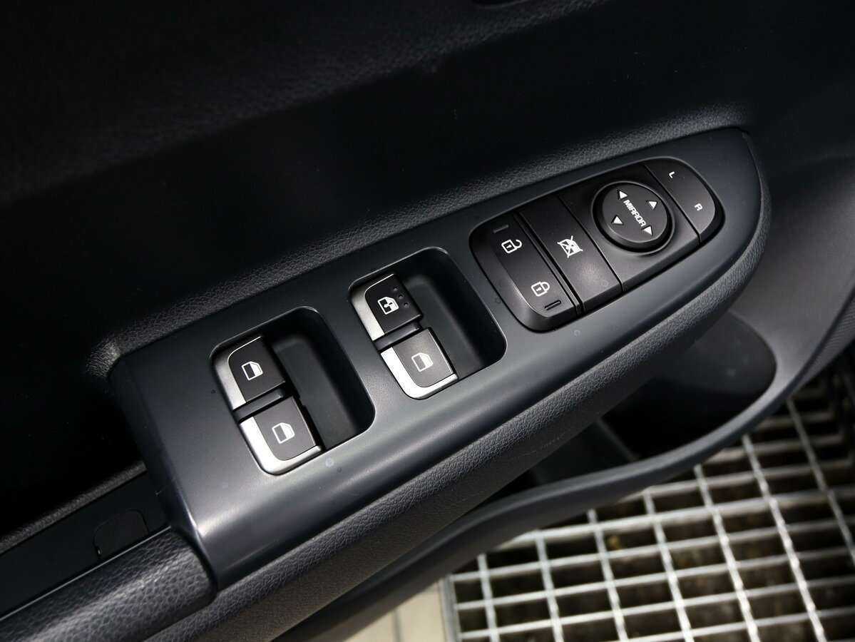 Kia Rio, 2020 - Фото №15