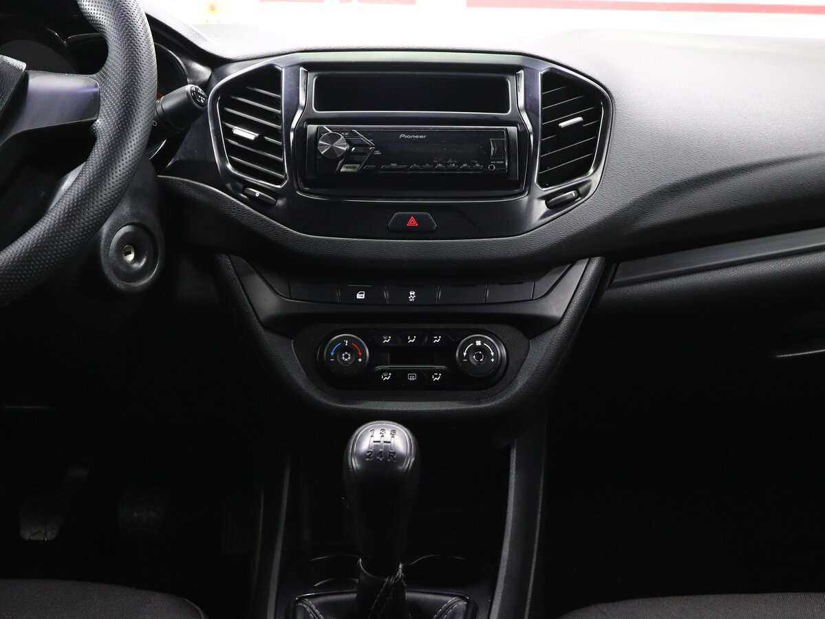 Lada (ВАЗ) Vesta, 2018 - Фото №14