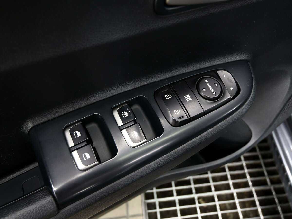 Kia Rio, 2018 - Фото №15