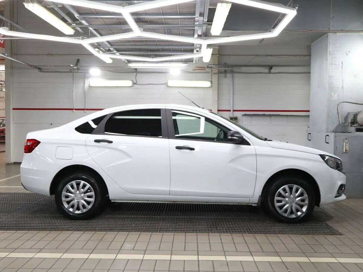 Lada (ВАЗ) Vesta, 2021 - Фото №3