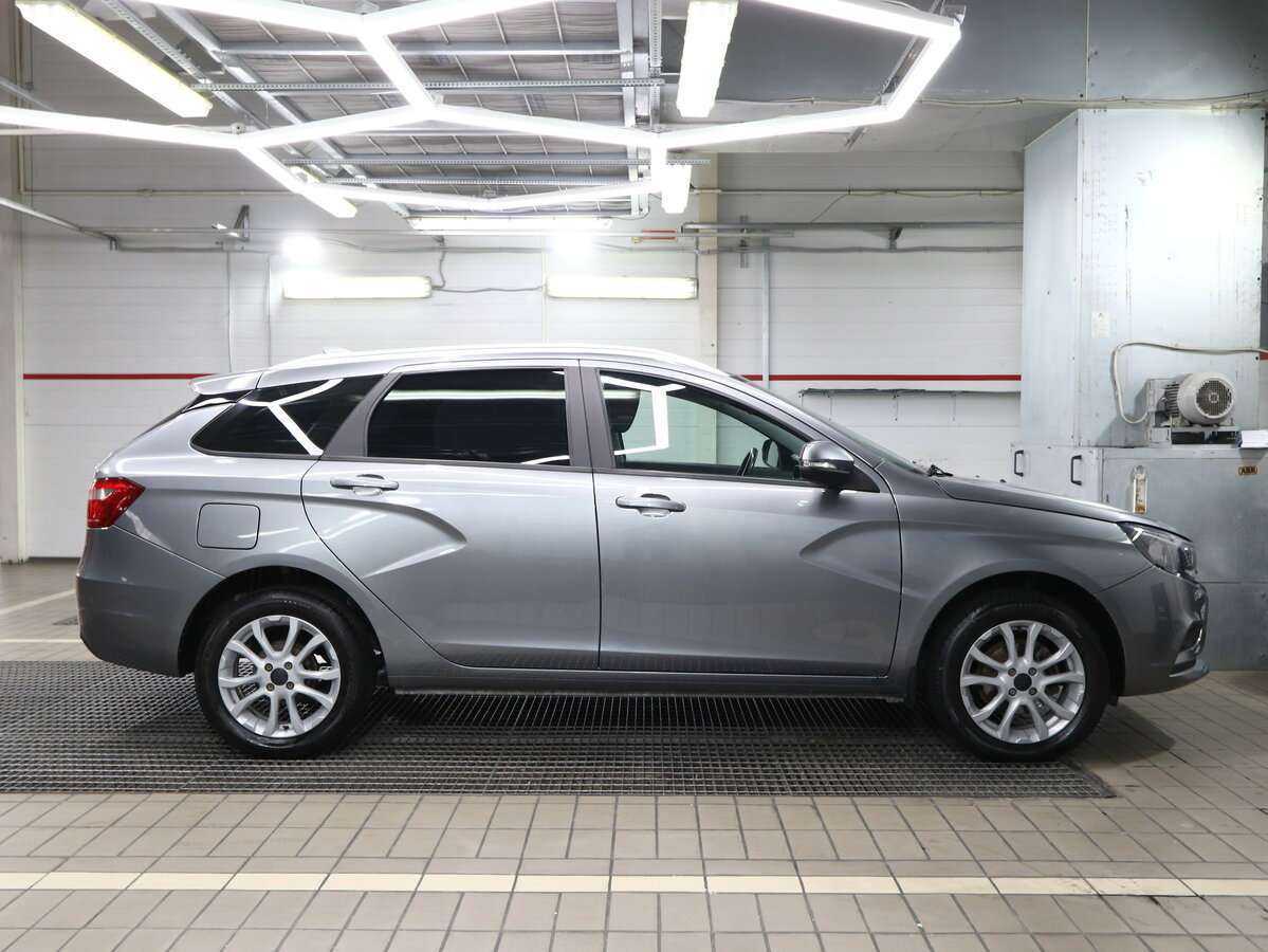Lada (ВАЗ) Vesta SW, 2020 - Фото №2