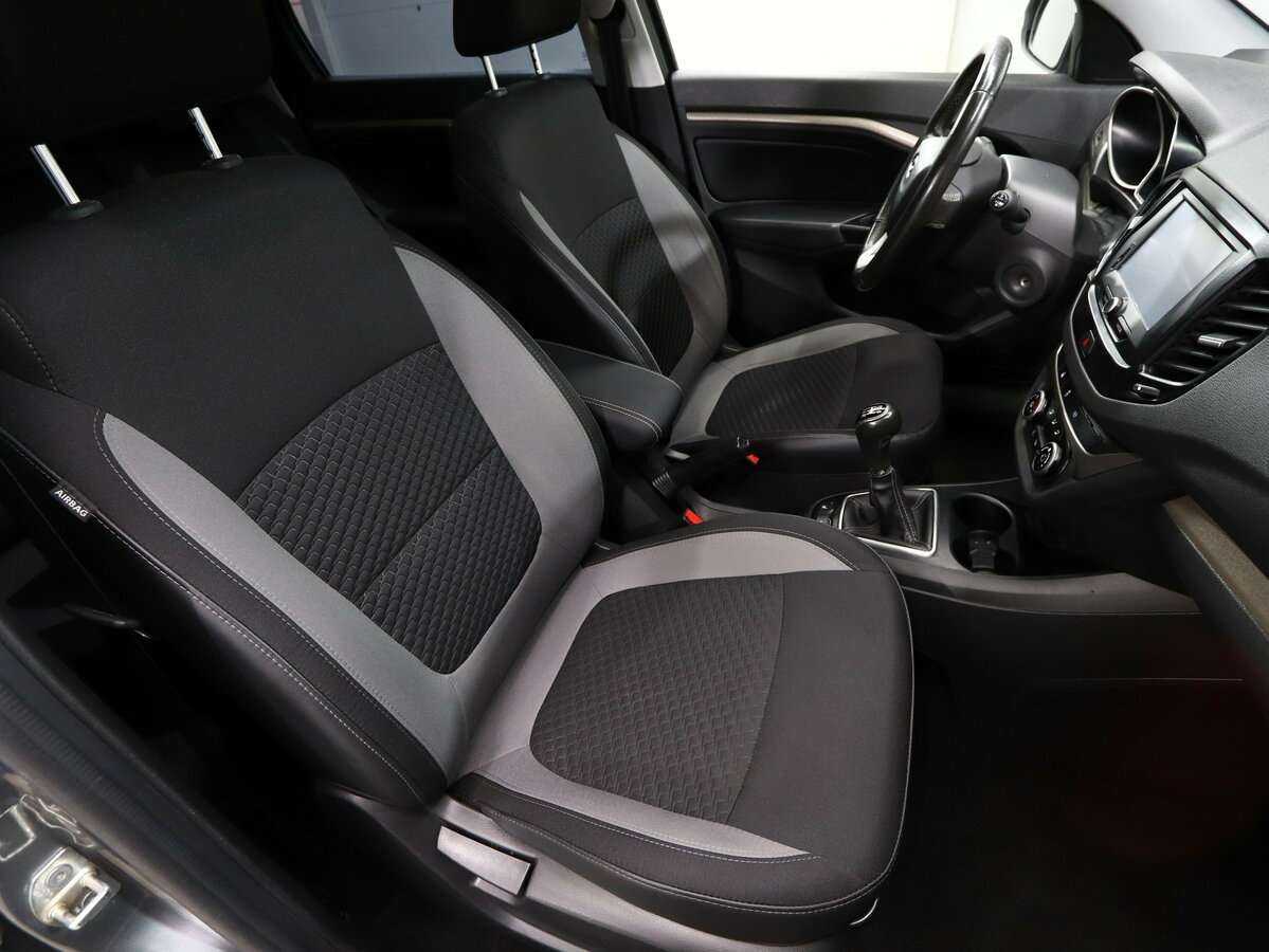 Lada (ВАЗ) Vesta SW, 2020 - Фото №7