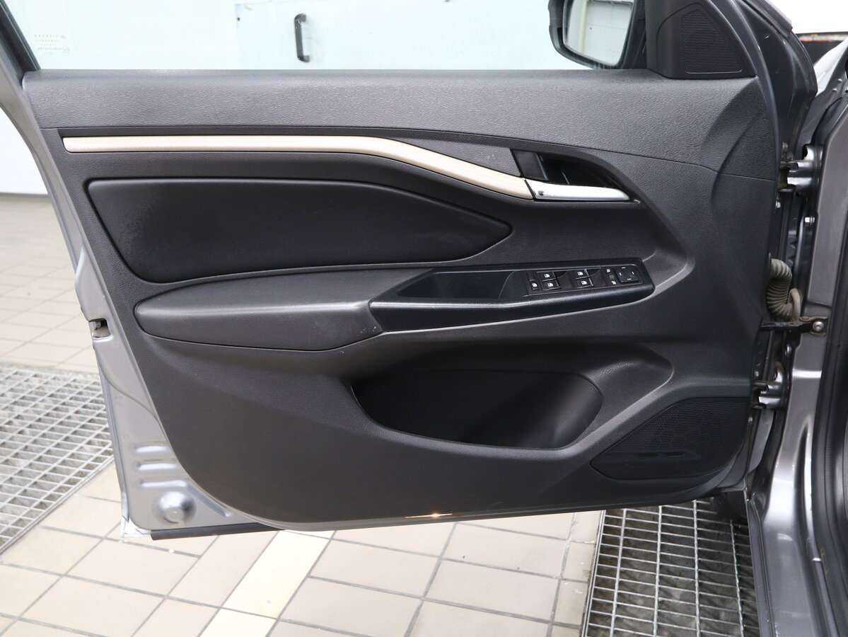 Lada (ВАЗ) Vesta SW, 2020 - Фото №12