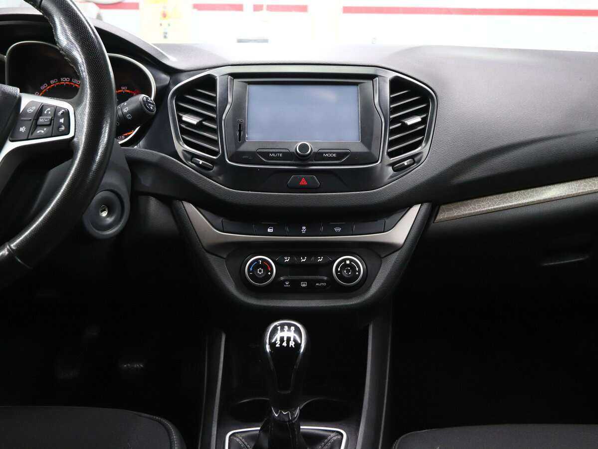 Lada (ВАЗ) Vesta SW, 2020 - Фото №14