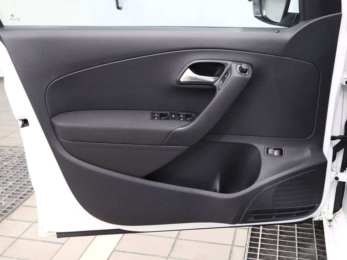 Volkswagen Polo, 2019 - Фото №8