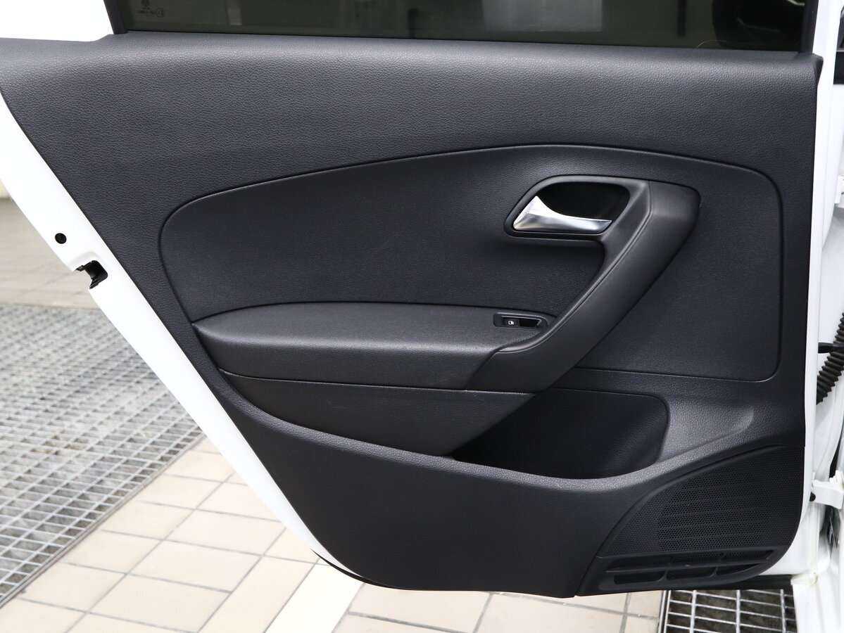 Volkswagen Polo, 2017 - Фото №12