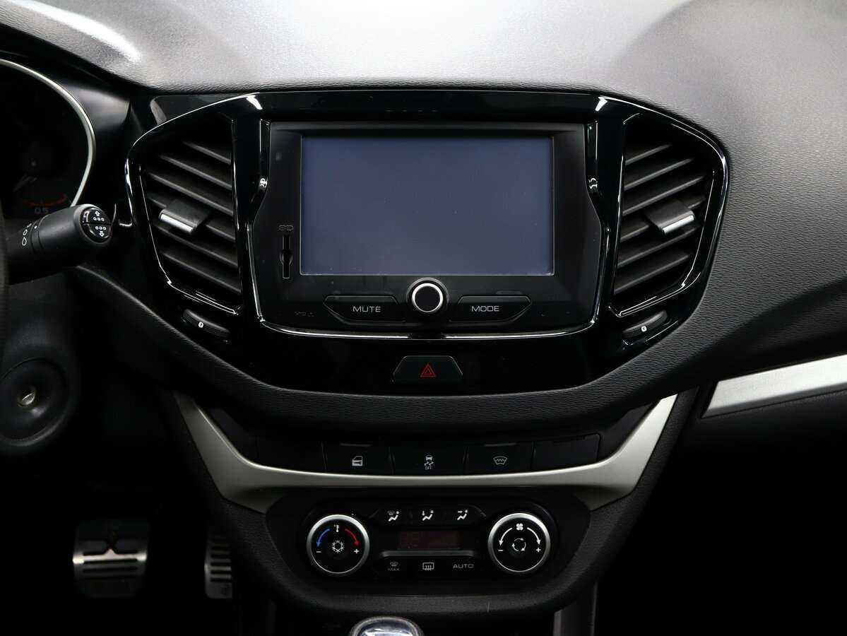 Lada (ВАЗ) Vesta, 2020 - Фото №17