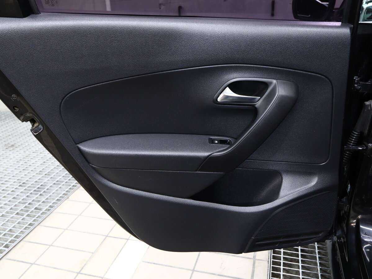 Volkswagen Polo, 2013 - Фото №11