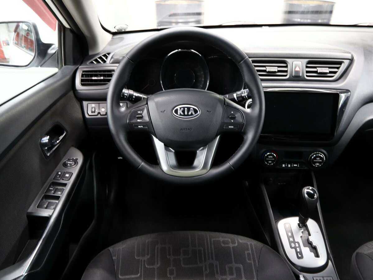 Kia Rio 4-speed, 2012 - Фото №9