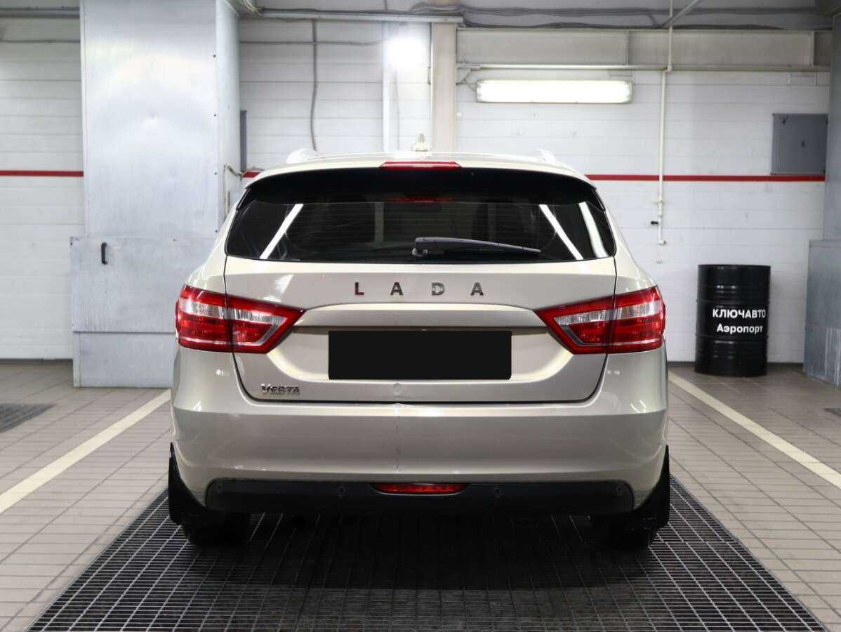 Lada (ВАЗ) Vesta SW, 2020 - Фото №4