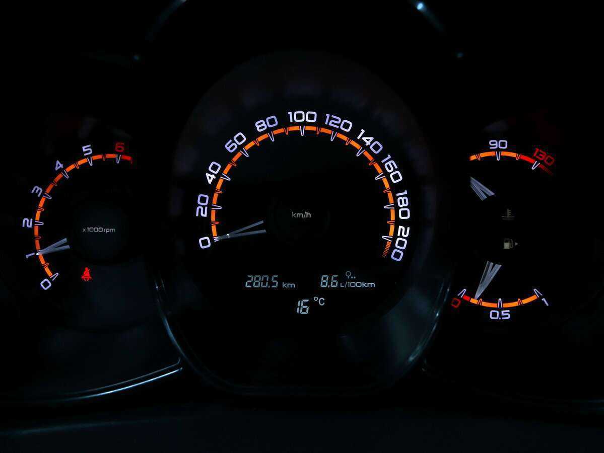 Lada (ВАЗ) Vesta SW, 2020 - Фото №12