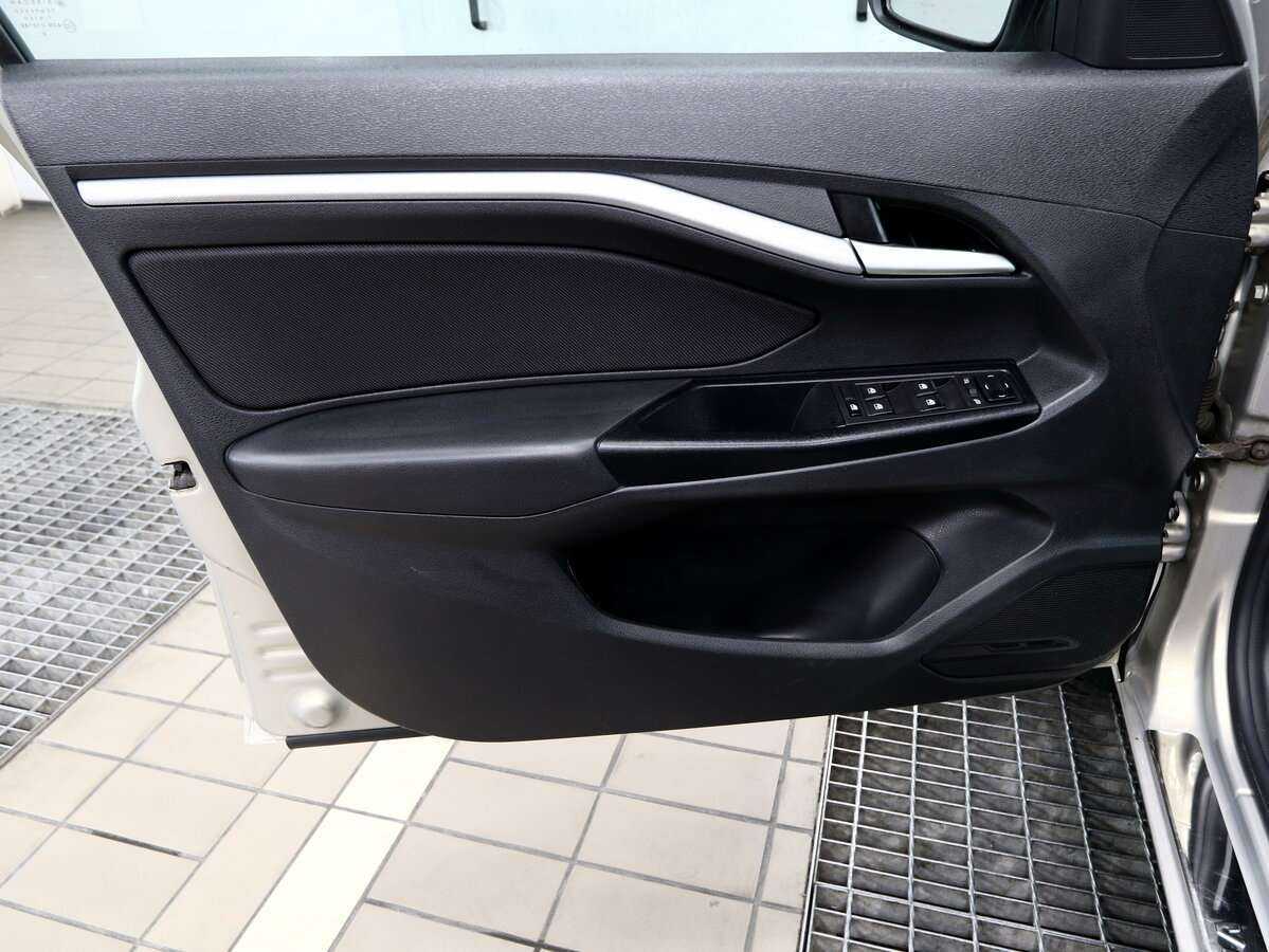 Lada (ВАЗ) Vesta SW, 2020 - Фото №13