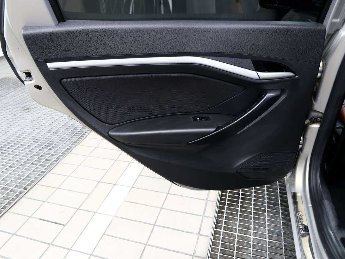 Lada (ВАЗ) Vesta SW, 2020 - Фото №14