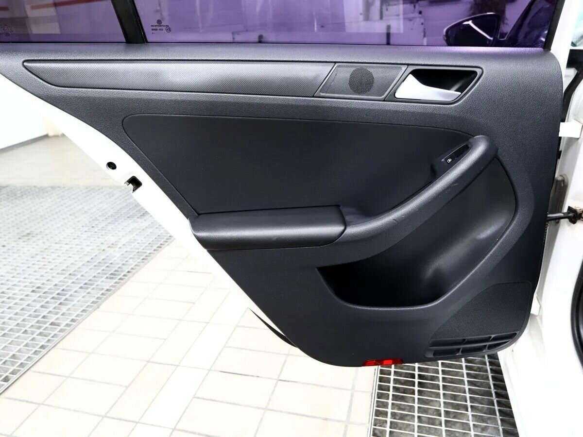 Volkswagen Jetta, 2013 - Фото №12