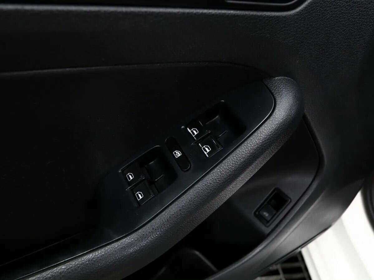 Volkswagen Jetta, 2013 - Фото №15