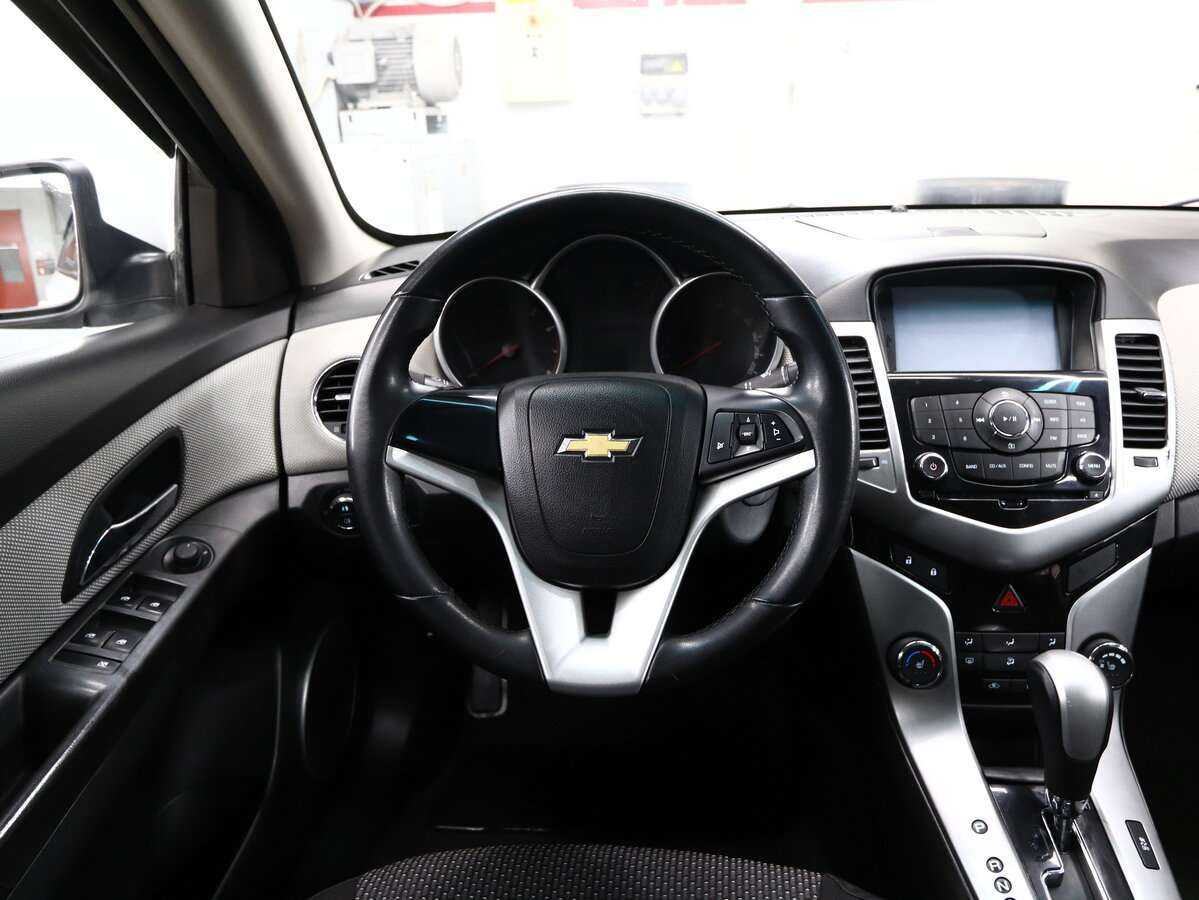 Chevrolet Cruze, 2012 - Фото №15