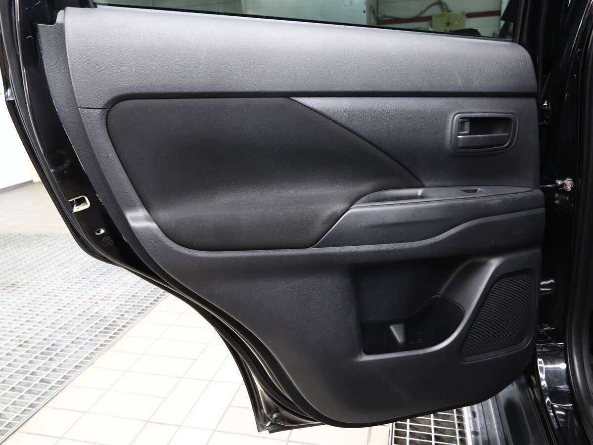 Mitsubishi Outlander, 2013 - Фото №8