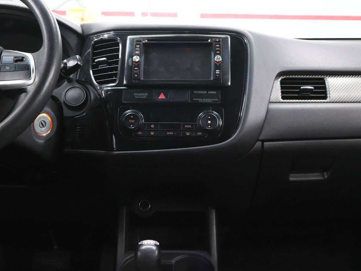 Mitsubishi Outlander, 2013 - Фото №17