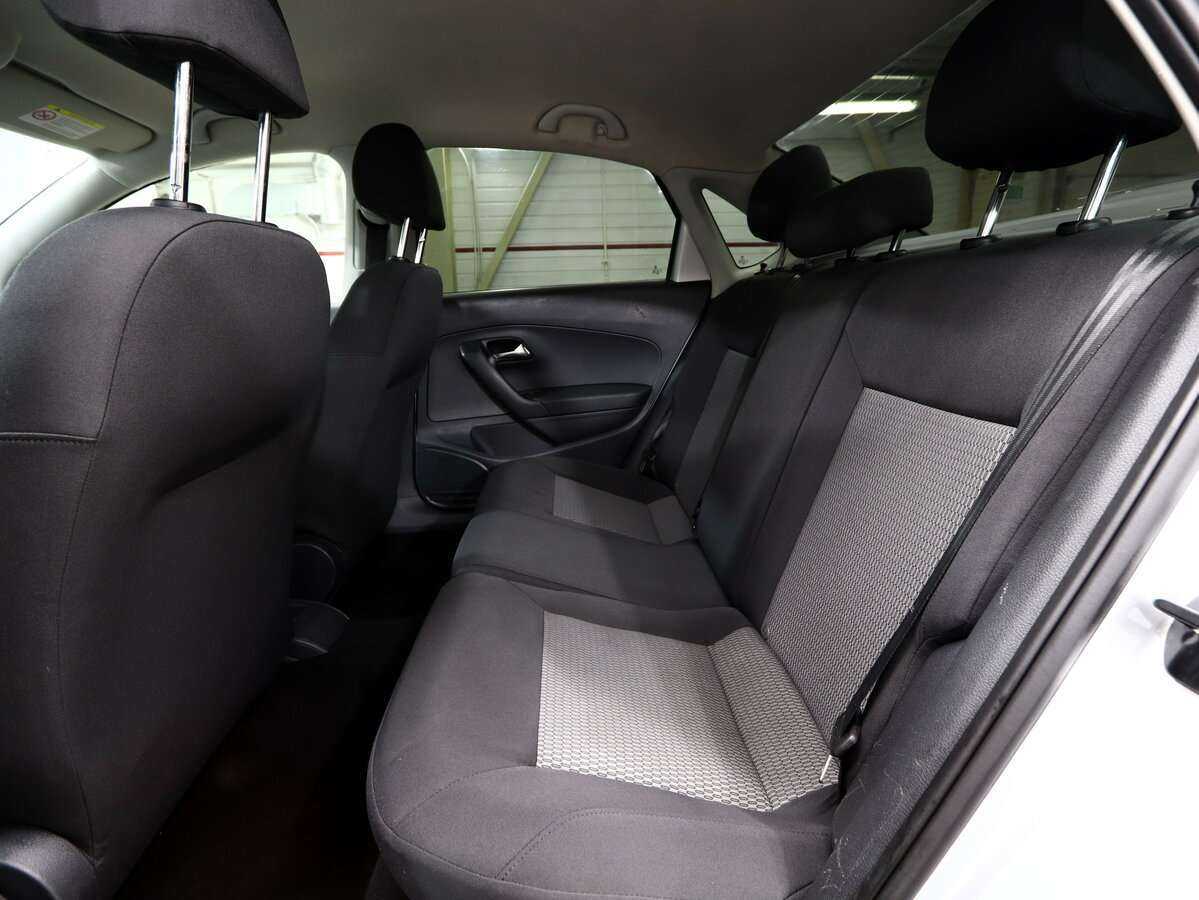 Volkswagen Polo, 2012 - Фото №8