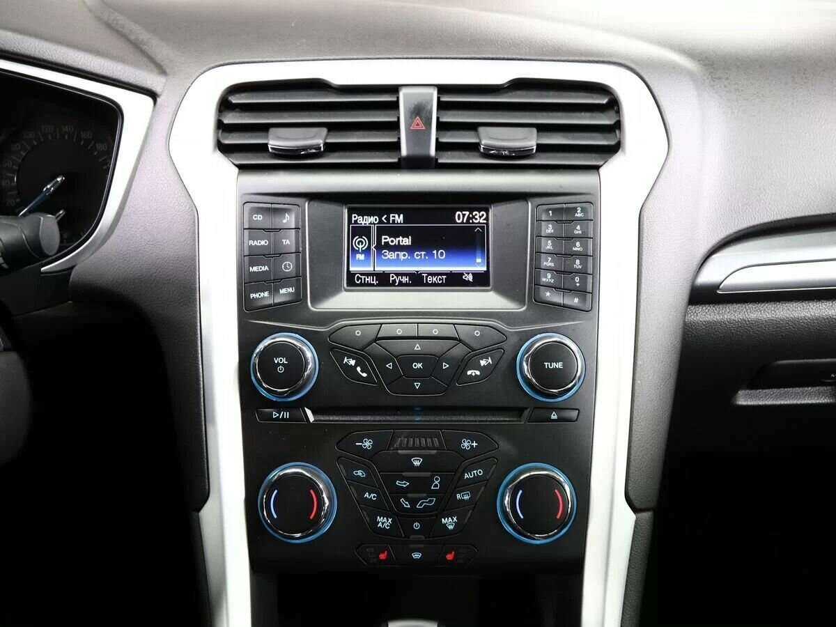 Ford Mondeo, 2015 - Фото №15