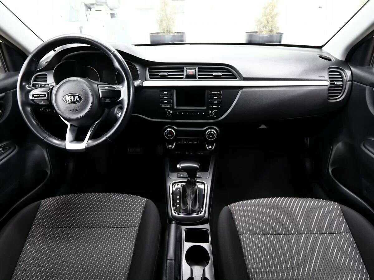 Kia Rio X-Line, 2018 - Фото №10
