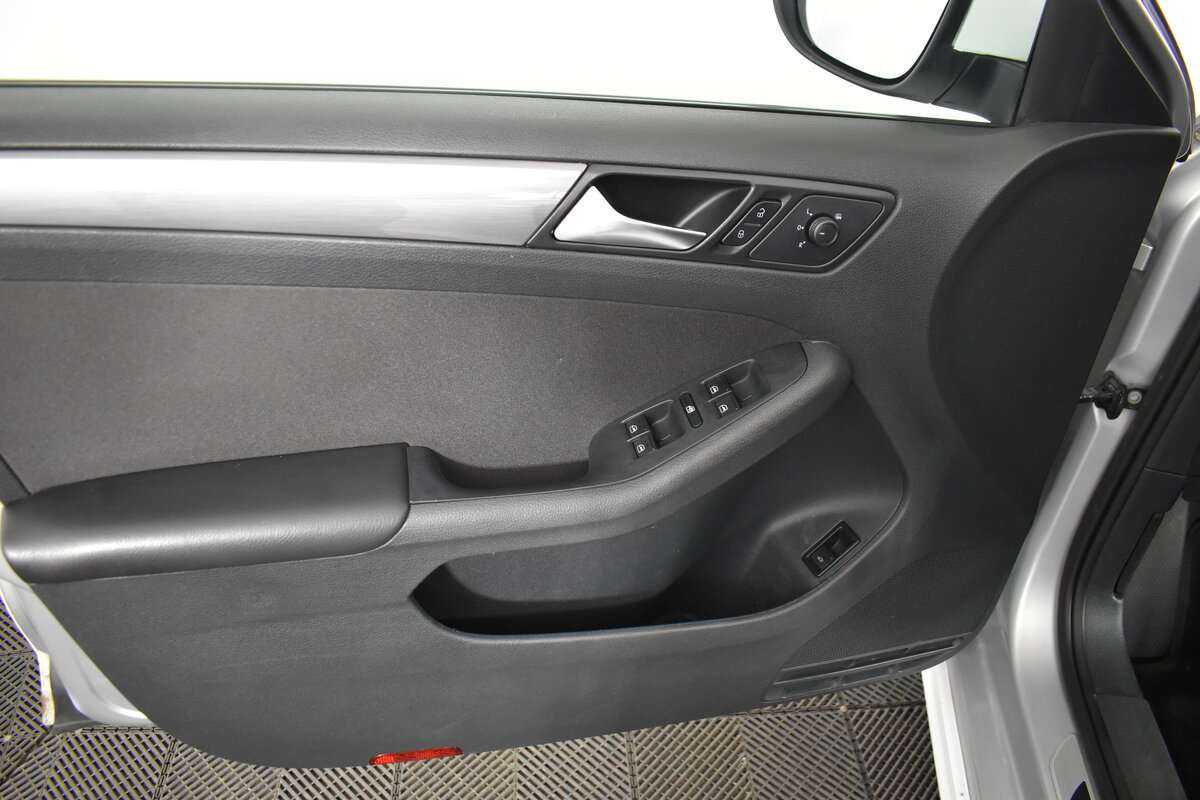 Volkswagen Jetta, 2016 - Фото №12