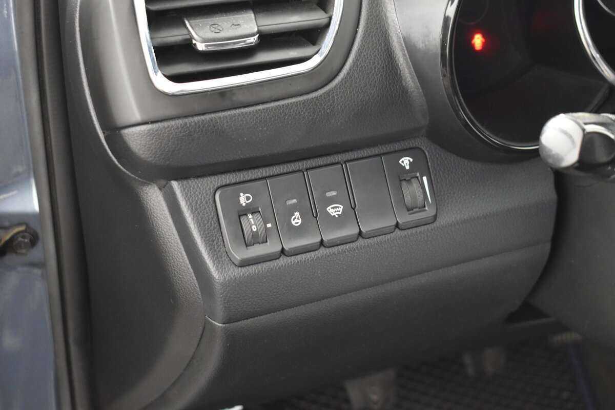 Kia Rio 5-speed, 2013 - Фото №8