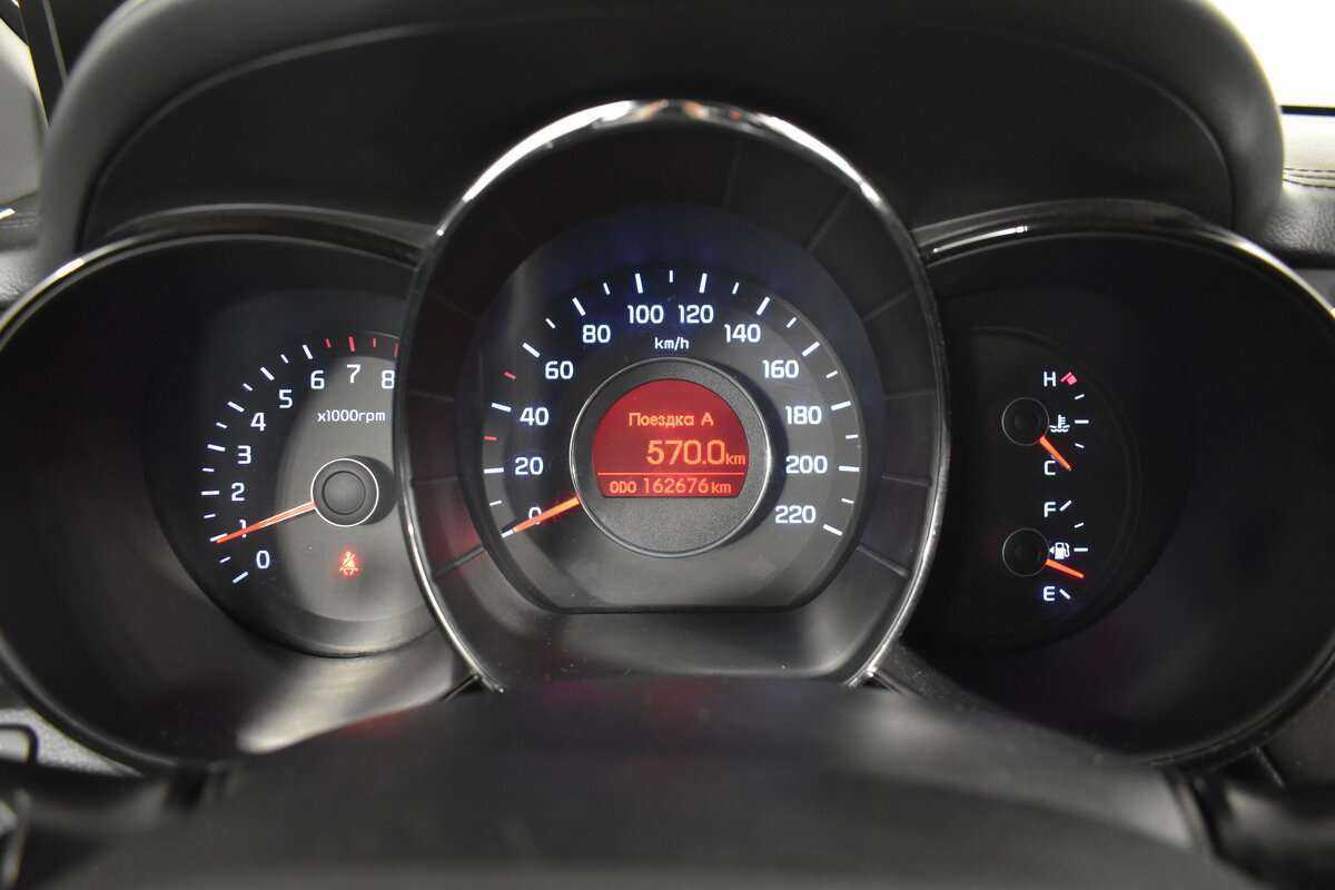 Kia Rio 5-speed, 2013 - Фото №12